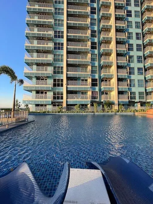 Luxury 1Br Beside Okada Manila Apartment