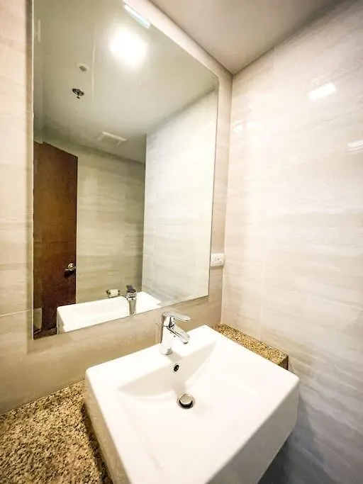 Luxury 1Br Beside Okada Manila Apartment
